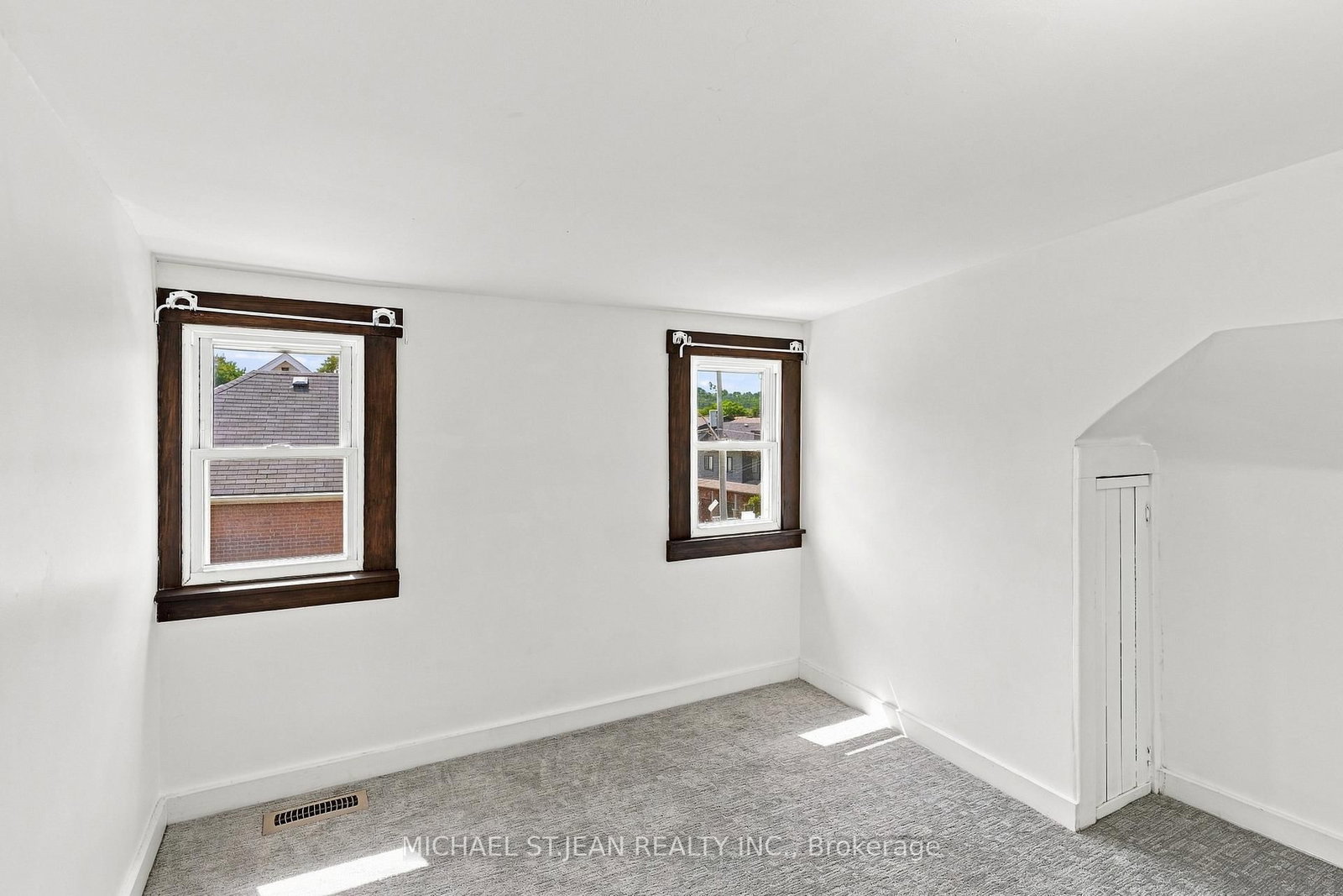 570 Cannon Street • Hamilton, ON photo 31