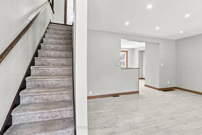 570 Cannon Street • Hamilton, ON photo 9