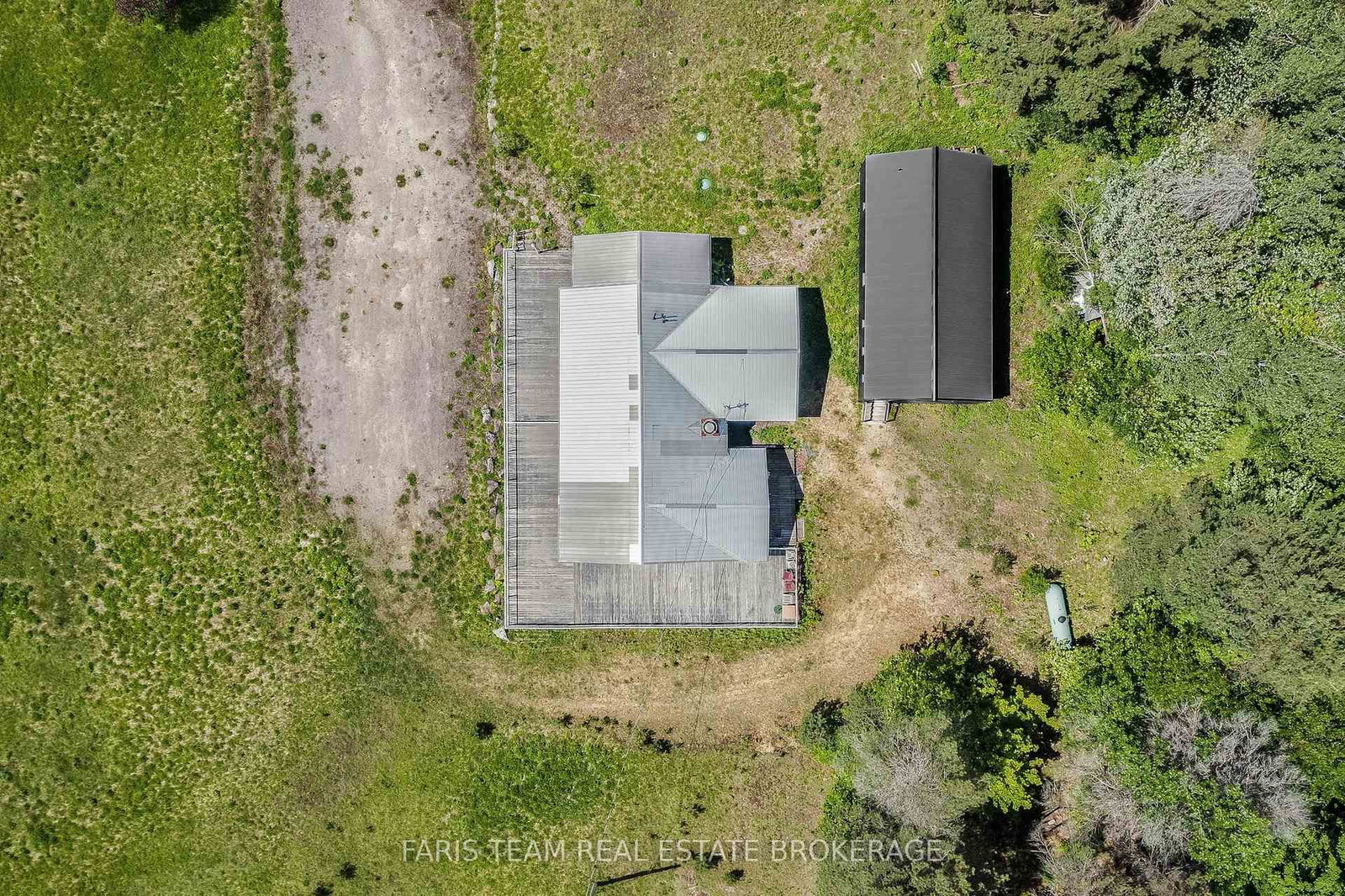 2180-2186 Highway 141 • Muskoka Lakes, ON photo 15