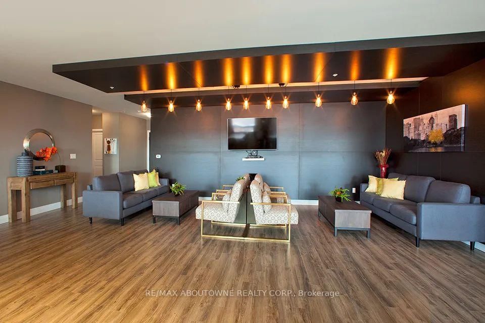 308-460A Belmont Ave, Kitchener, view 21