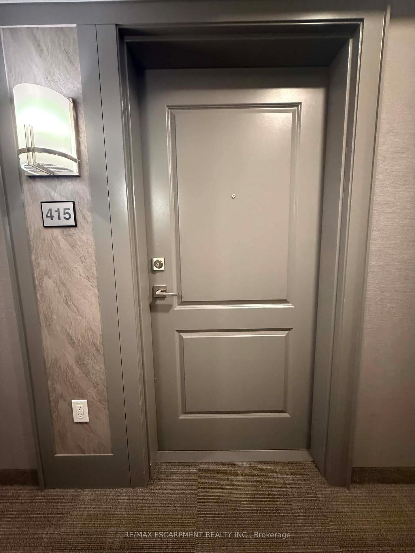 5055 Greenlane Road • #415 • Lincoln, ON photo 4