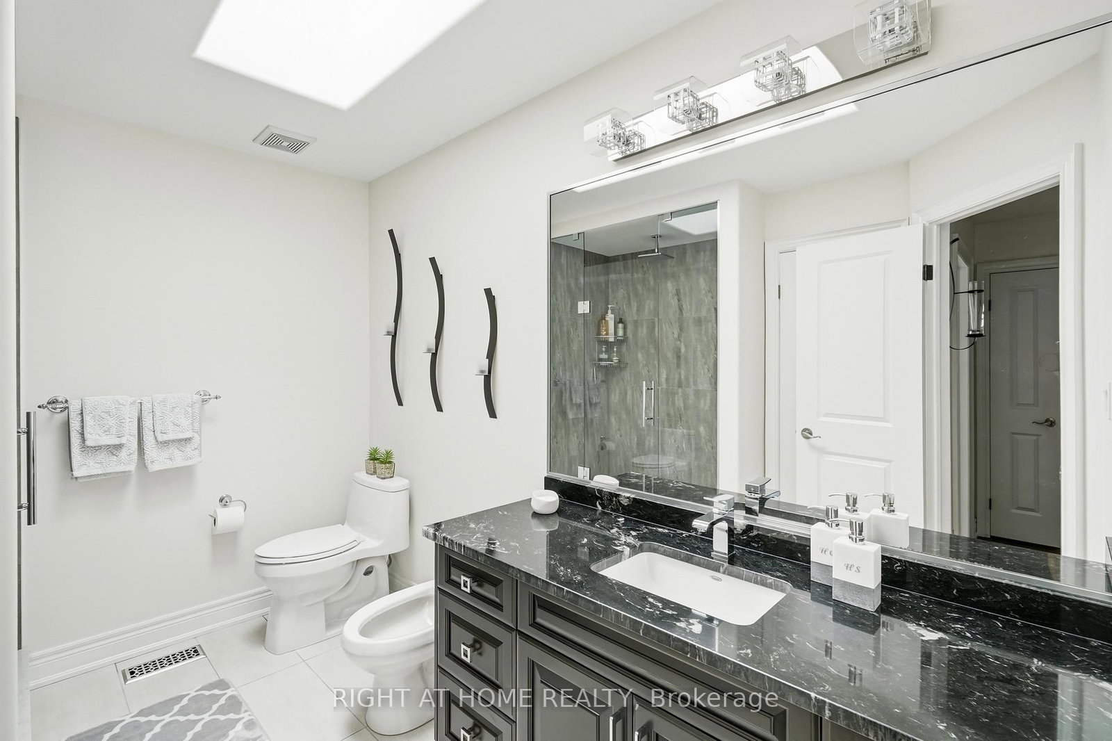 1606 Concession 4 Road • Niagara-on-the-Lake, ON photo 31