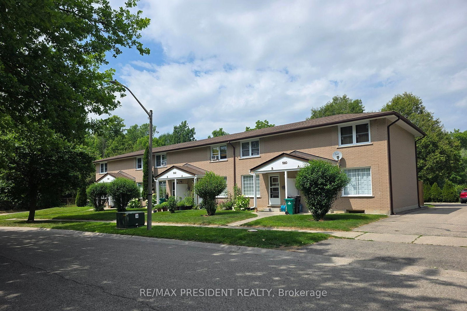 564 Brookhaven Crescent • Waterloo, ON photo 1