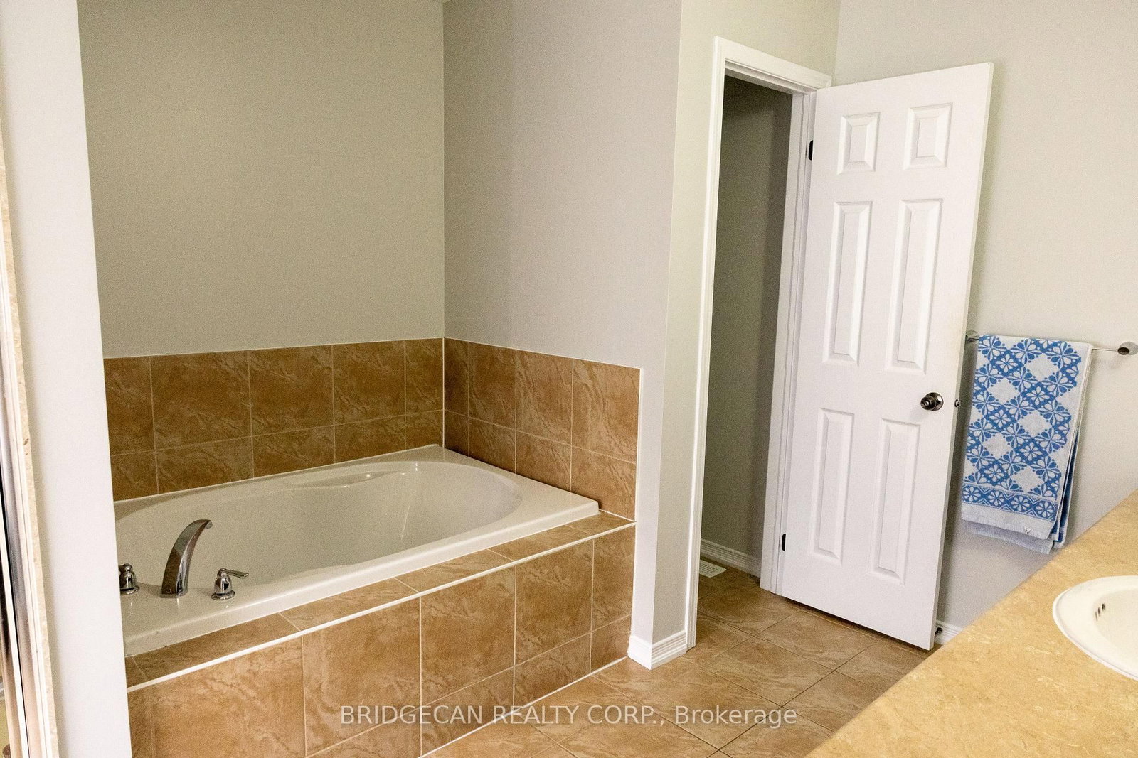 20 Gillespie Drive • Brantford, ON photo 38