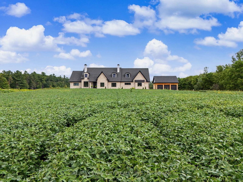 742 Country Squire Road