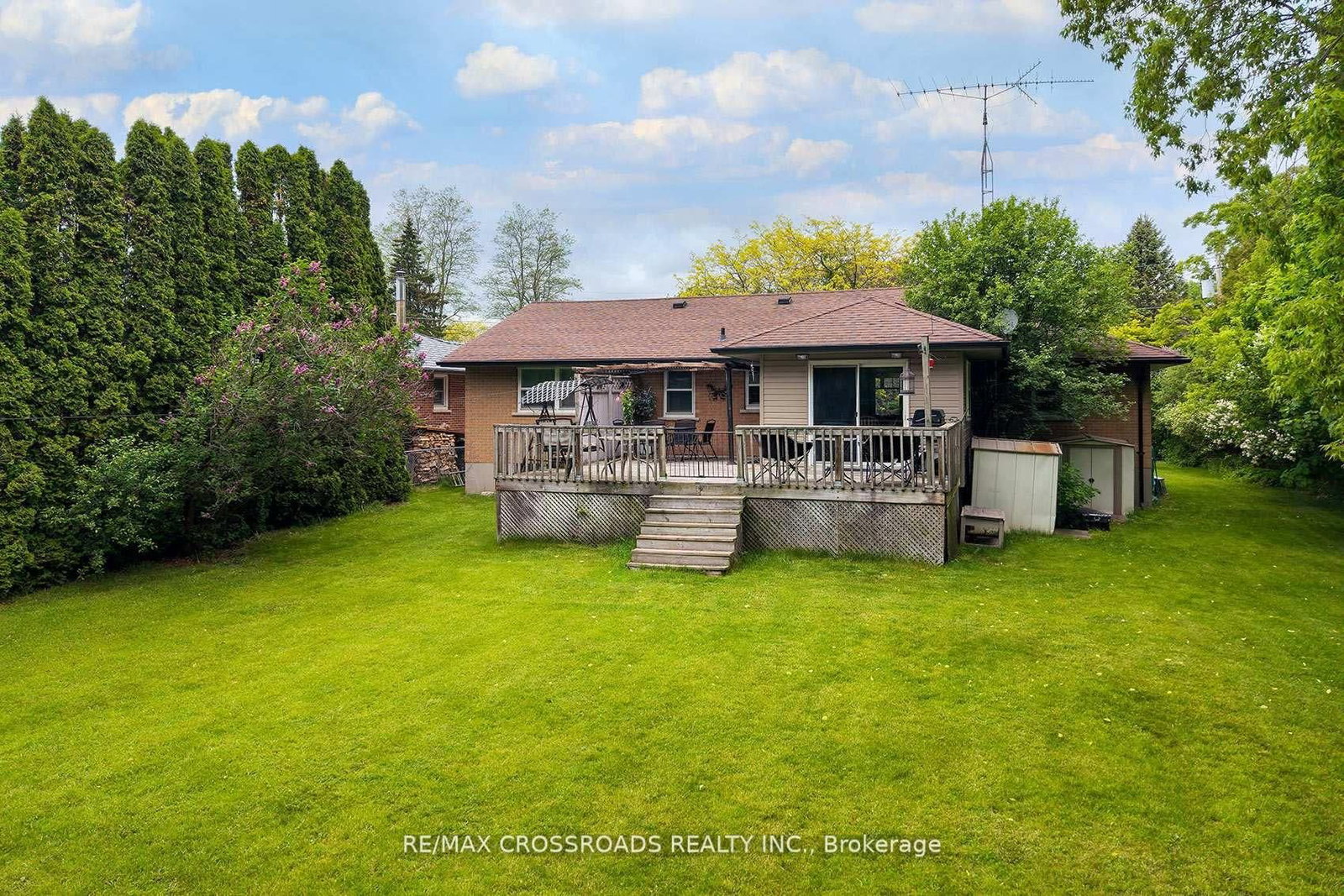 19 Orchard Avenue • Cobourg, ON photo 38