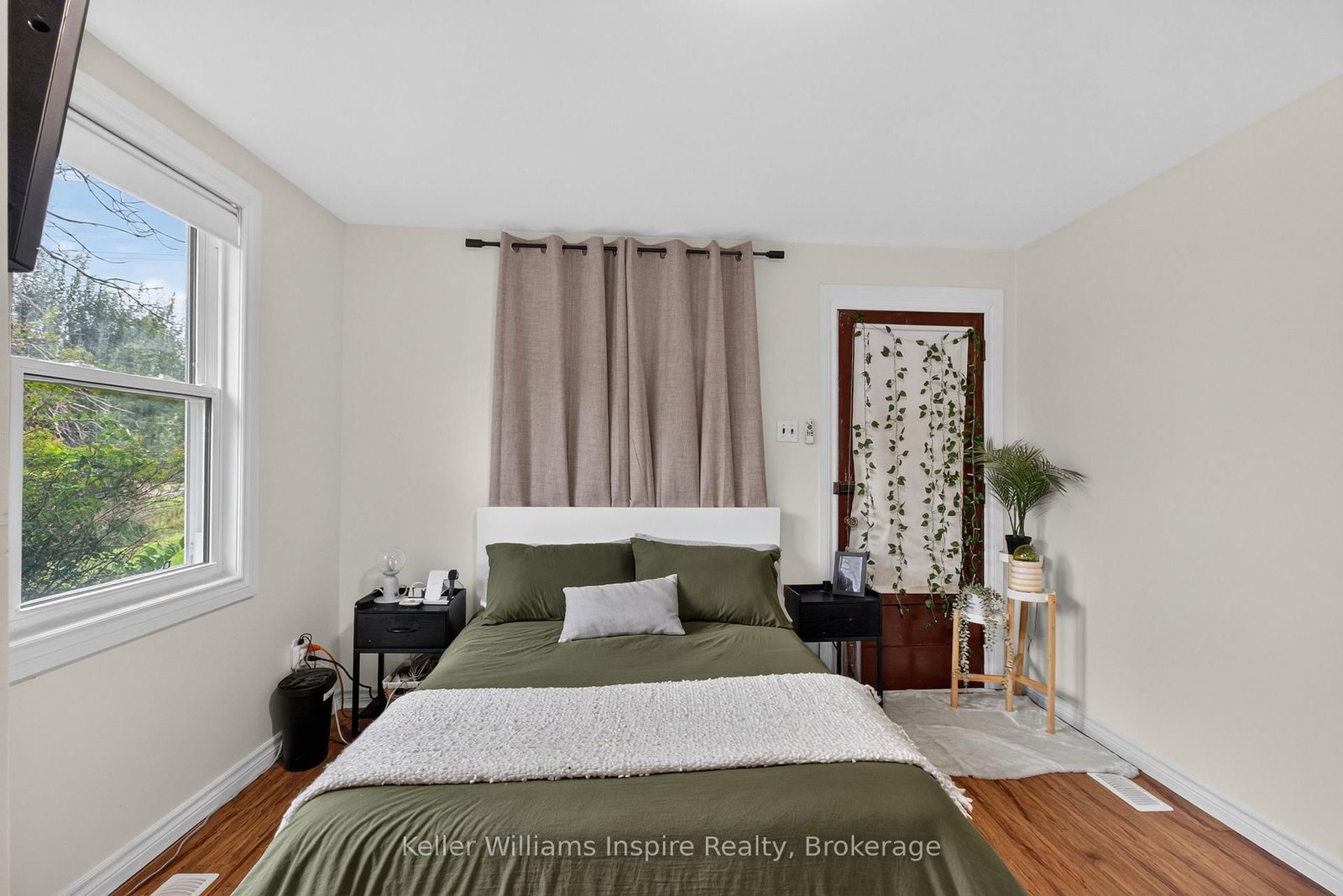7968 County 2 Road • Napanee, ON photo 21