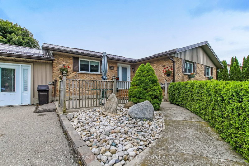 28 Peggy Avenue