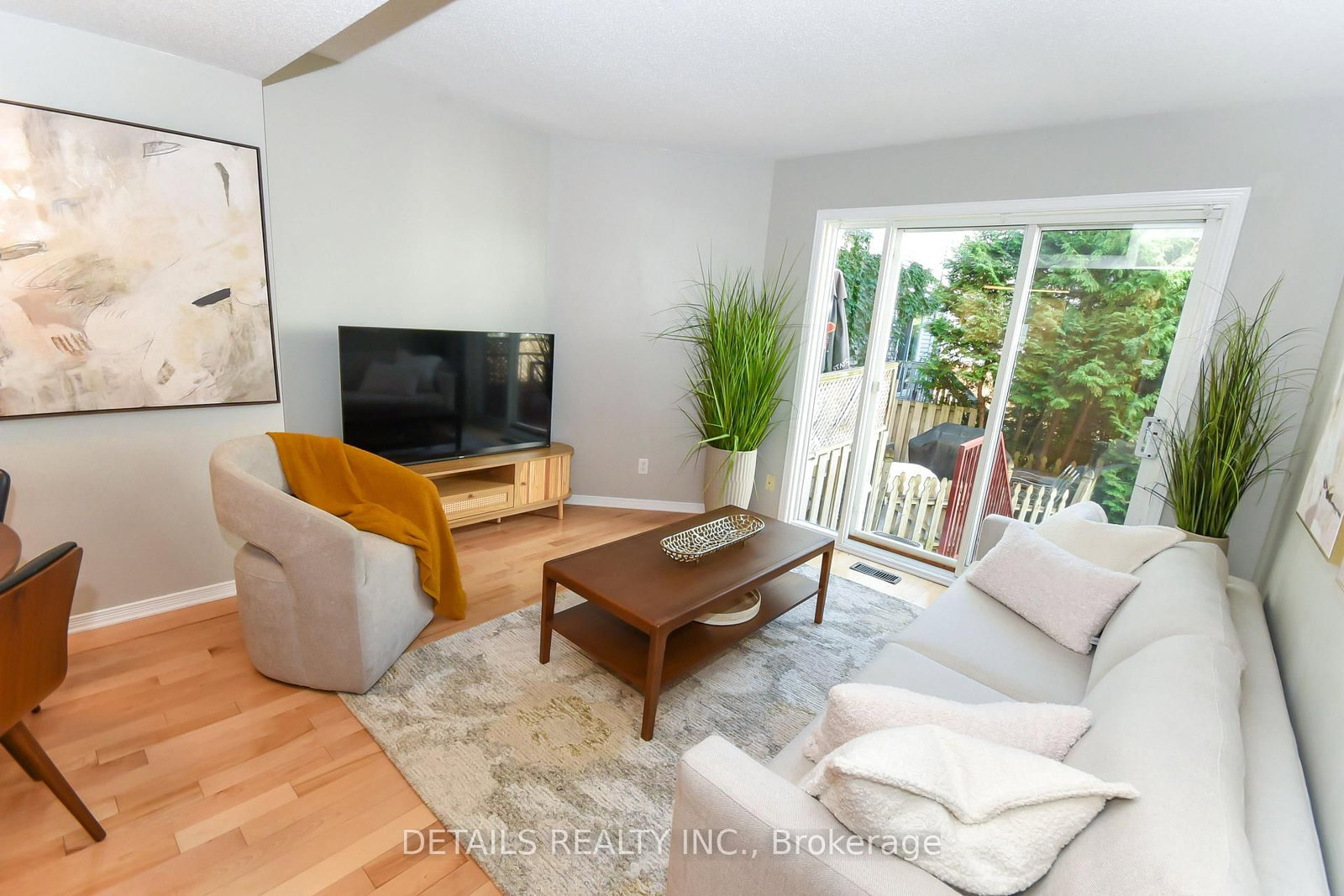 158 Forward Avenue • Ottawa, ON photo 6