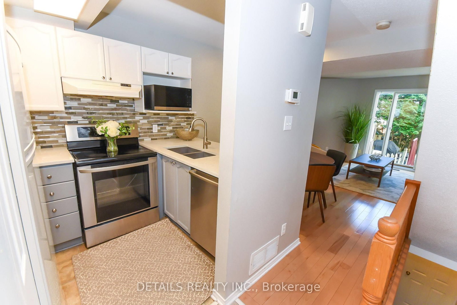 158 Forward Avenue • Ottawa, ON photo 9