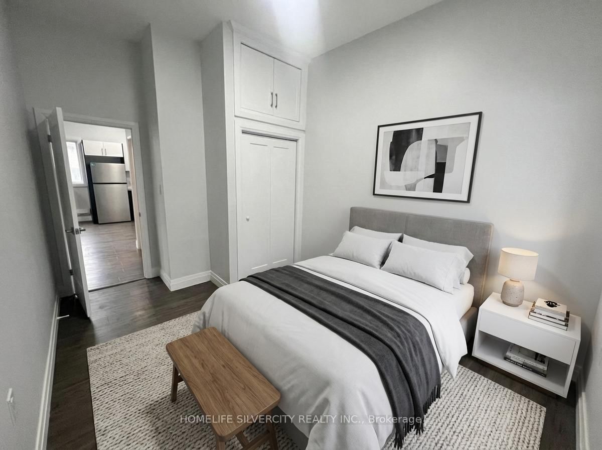 221 Emerson Avenue S • London South, ON photo 13