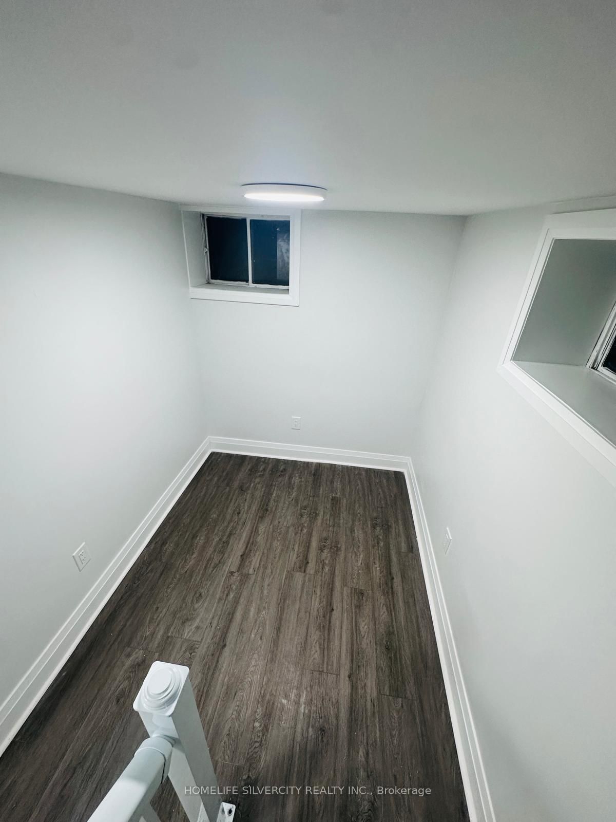 221 Emerson Avenue S • London South, ON photo 23
