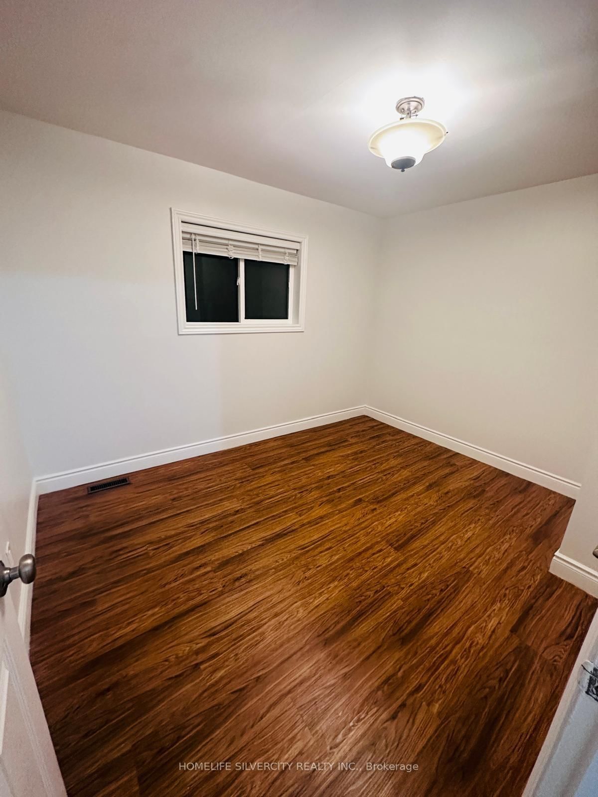 221 Emerson Avenue S • London South, ON photo 36