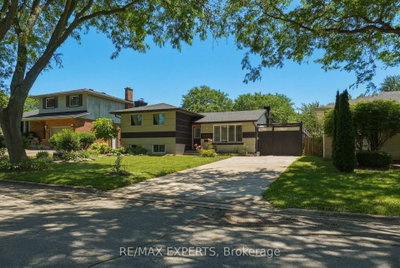 Detached House for sale at 7142 Rosseau Place, Niagara Falls, Ontario, L2J 3V2 - Casey - MLS: X13707698