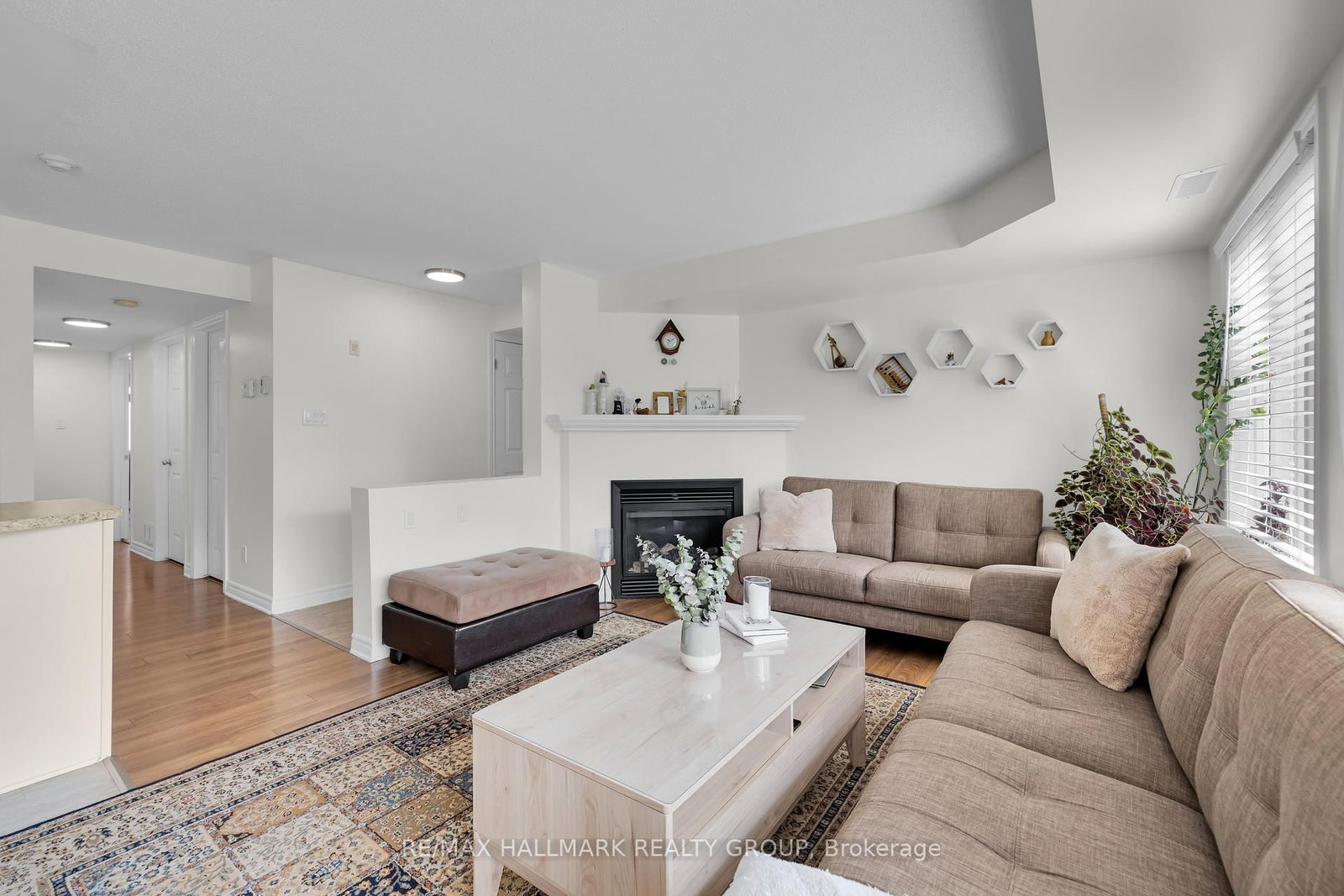 500 Stonefield Private • #6 • Ottawa, ON photo 12