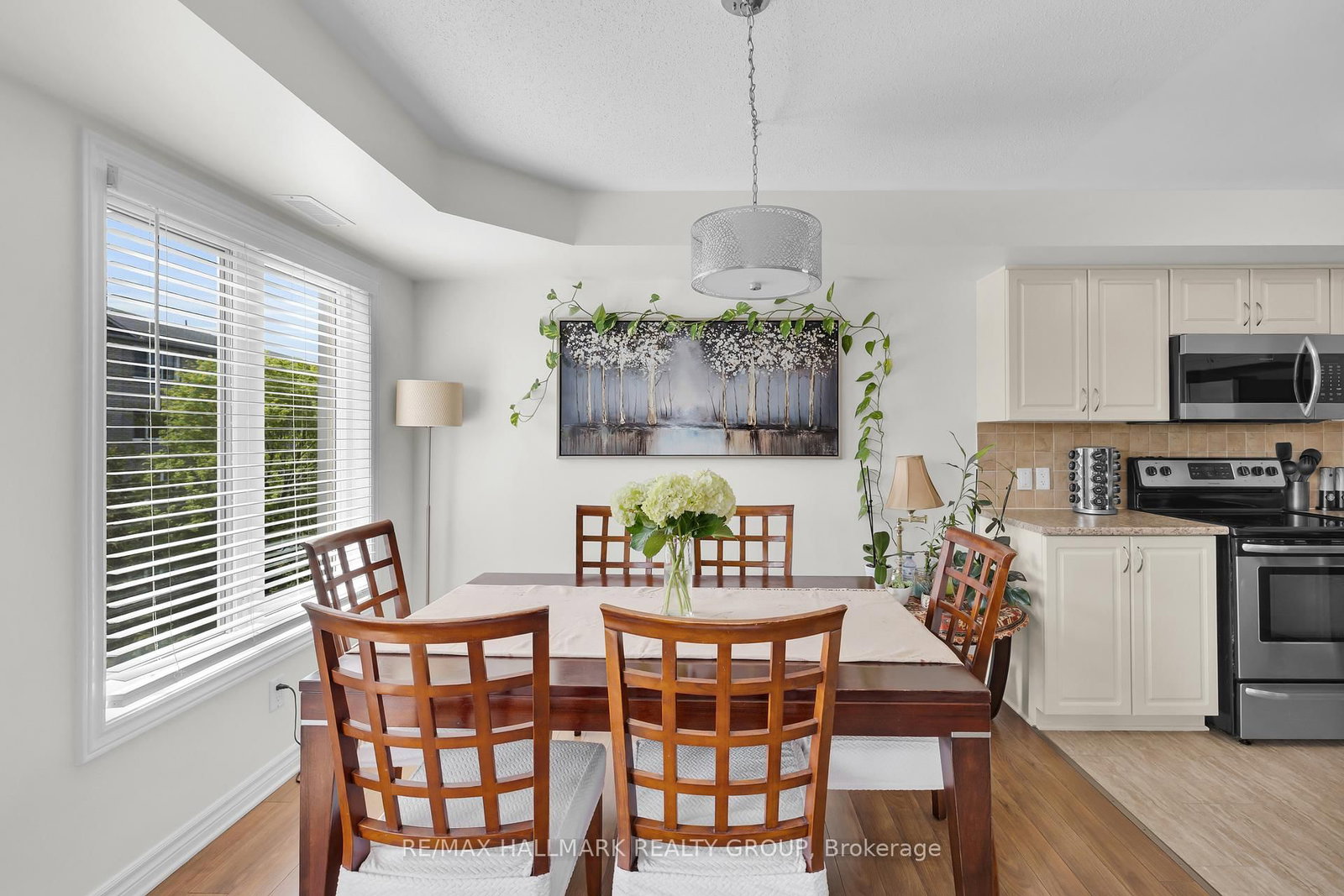 500 Stonefield Private • #6 • Ottawa, ON photo 17