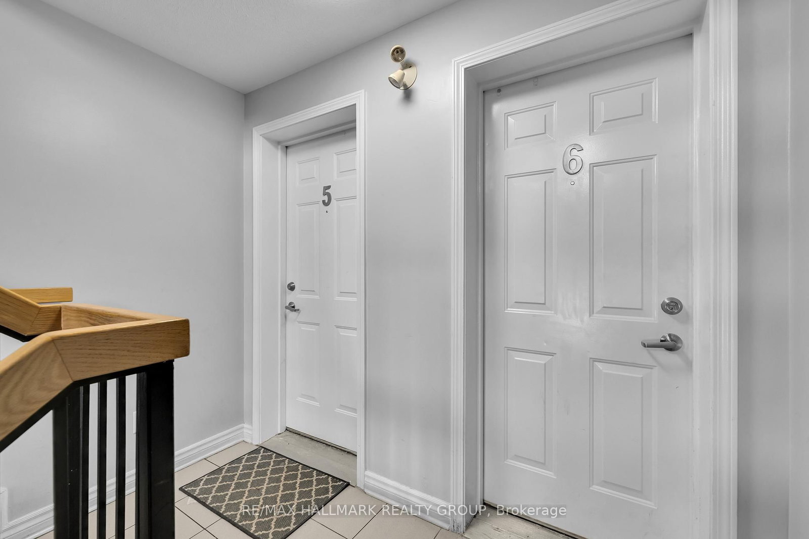 500 Stonefield Private • #6 • Ottawa, ON photo 4