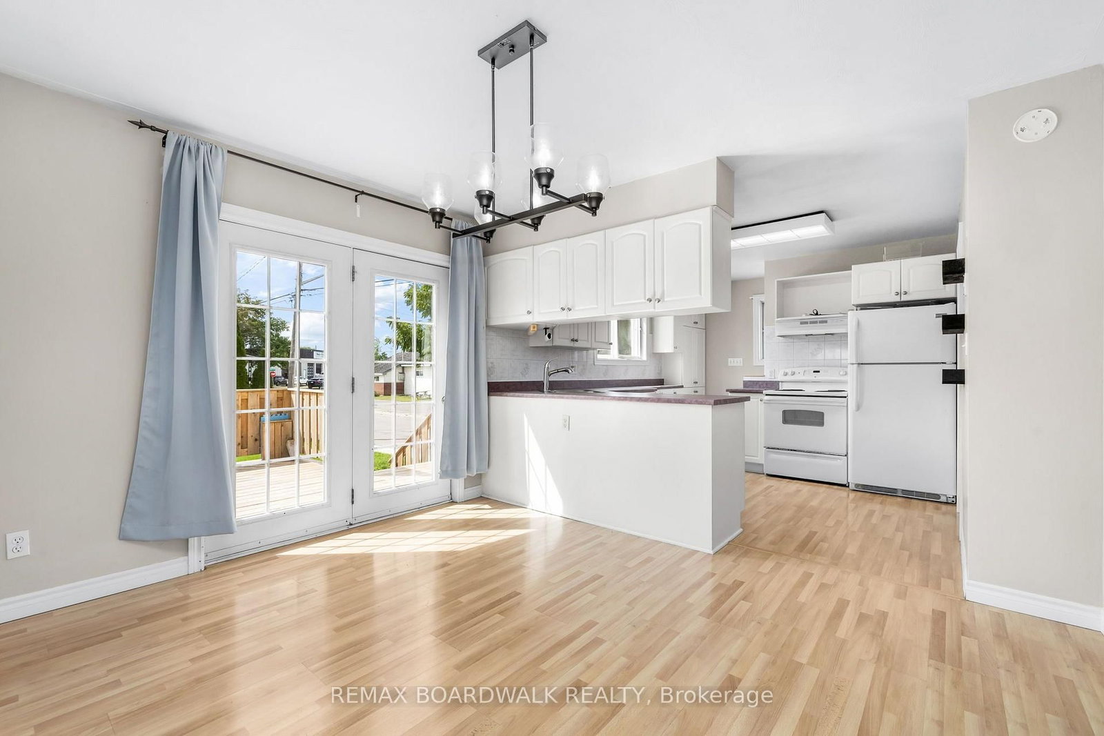 22 Merrick Street • Smiths Falls, ON photo 10