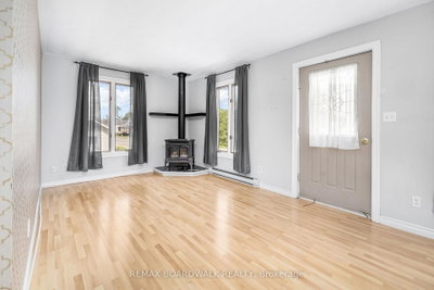 22 Merrick Street • Smiths Falls, ON photo 5