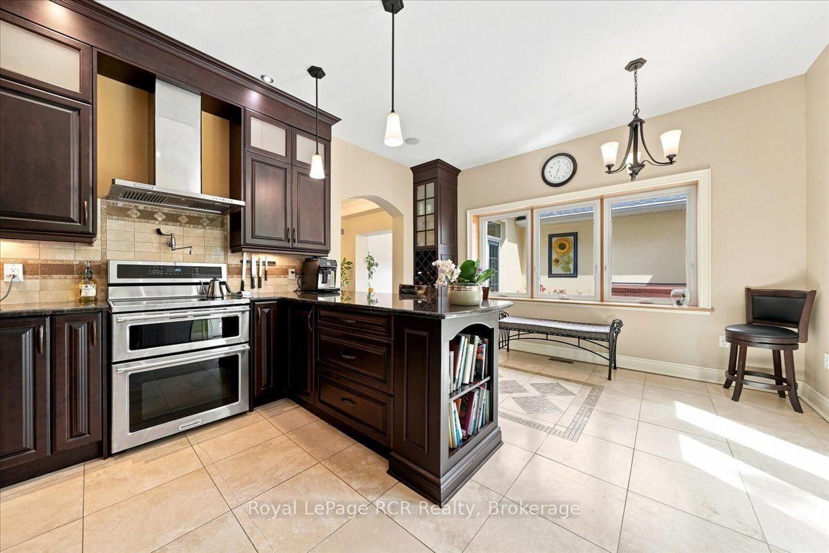 575 Queen Street • Kincardine, ON photo 21