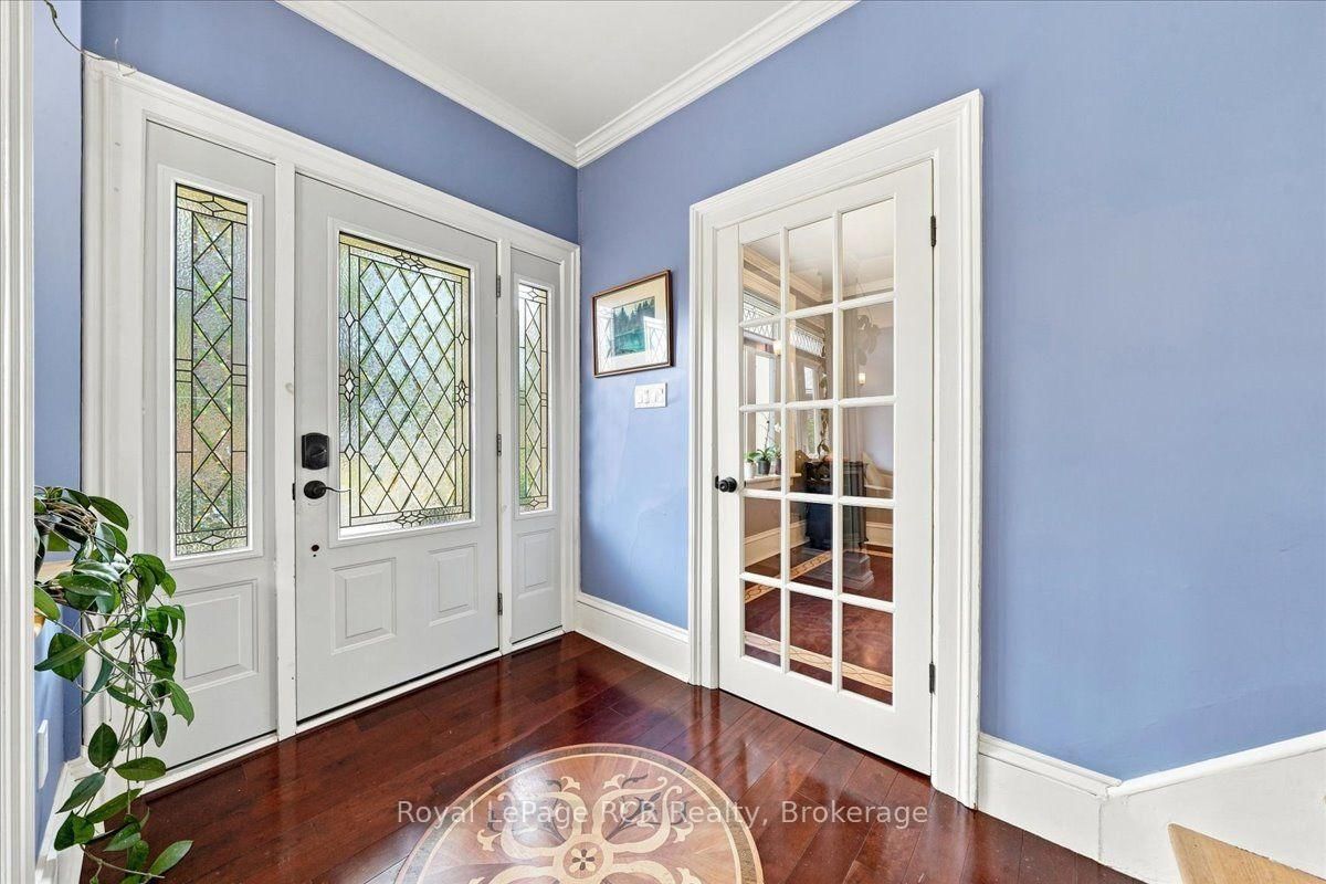 575 Queen Street • Kincardine, ON photo 8