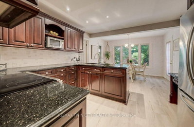 449 Knightsbridge Court • Waterloo, ON photo 9