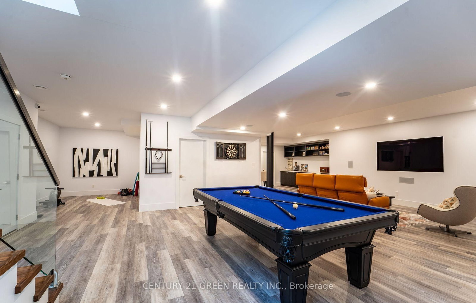 21222 Vanneck Road • Middlesex Centre, ON photo 8