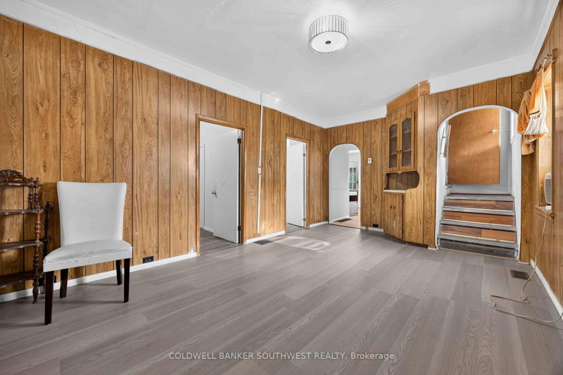 181 Campbell St photo 5