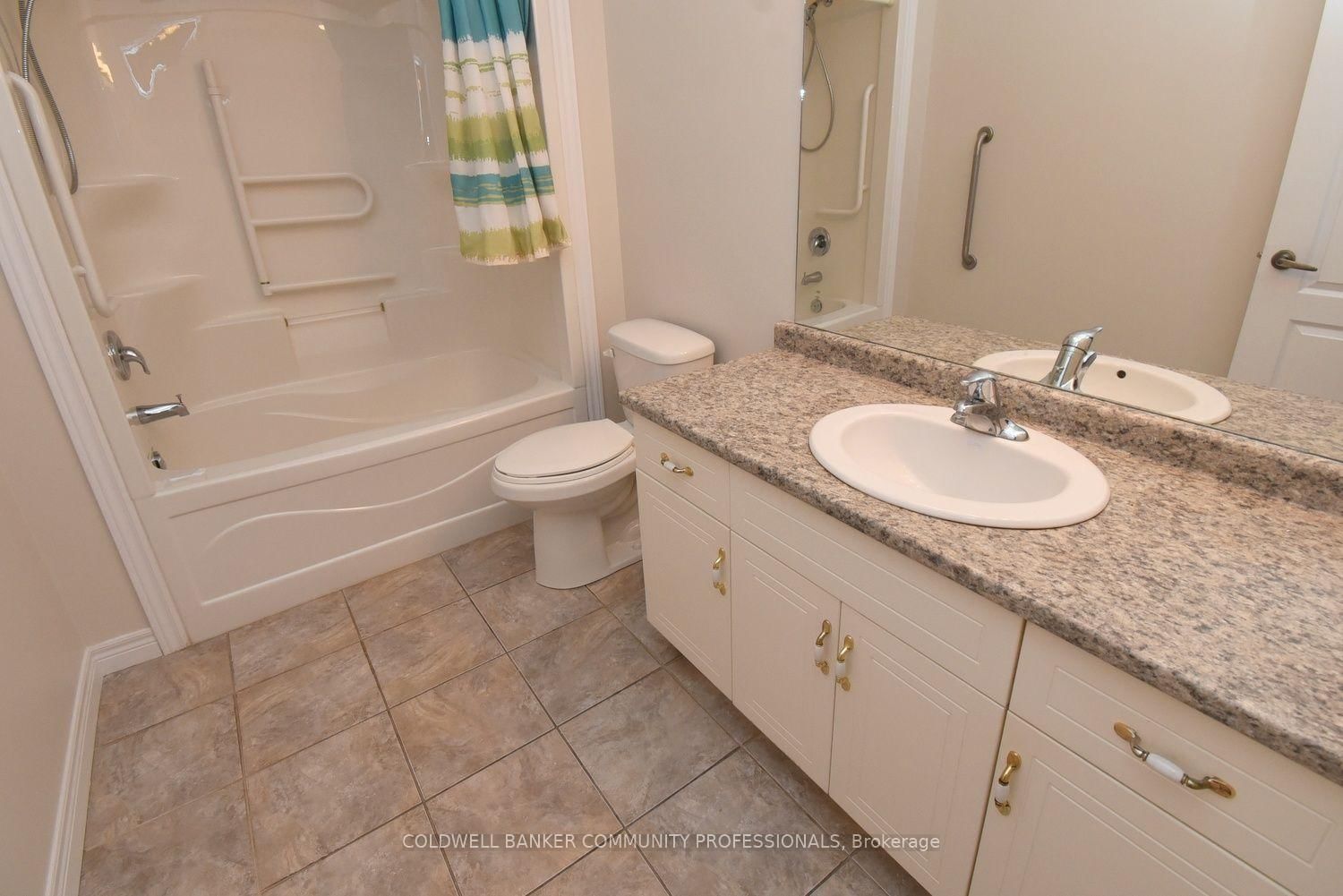 19 Stickland Lane • Hamilton, ON photo 29