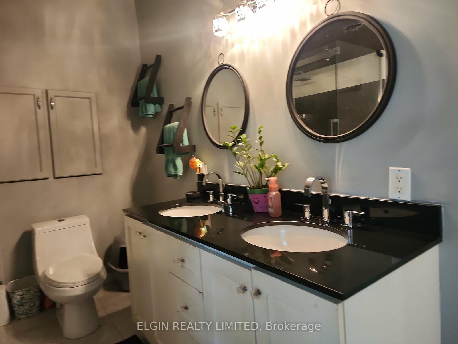 147 Victoria Street • Southwest Middlesex, ON photo 17