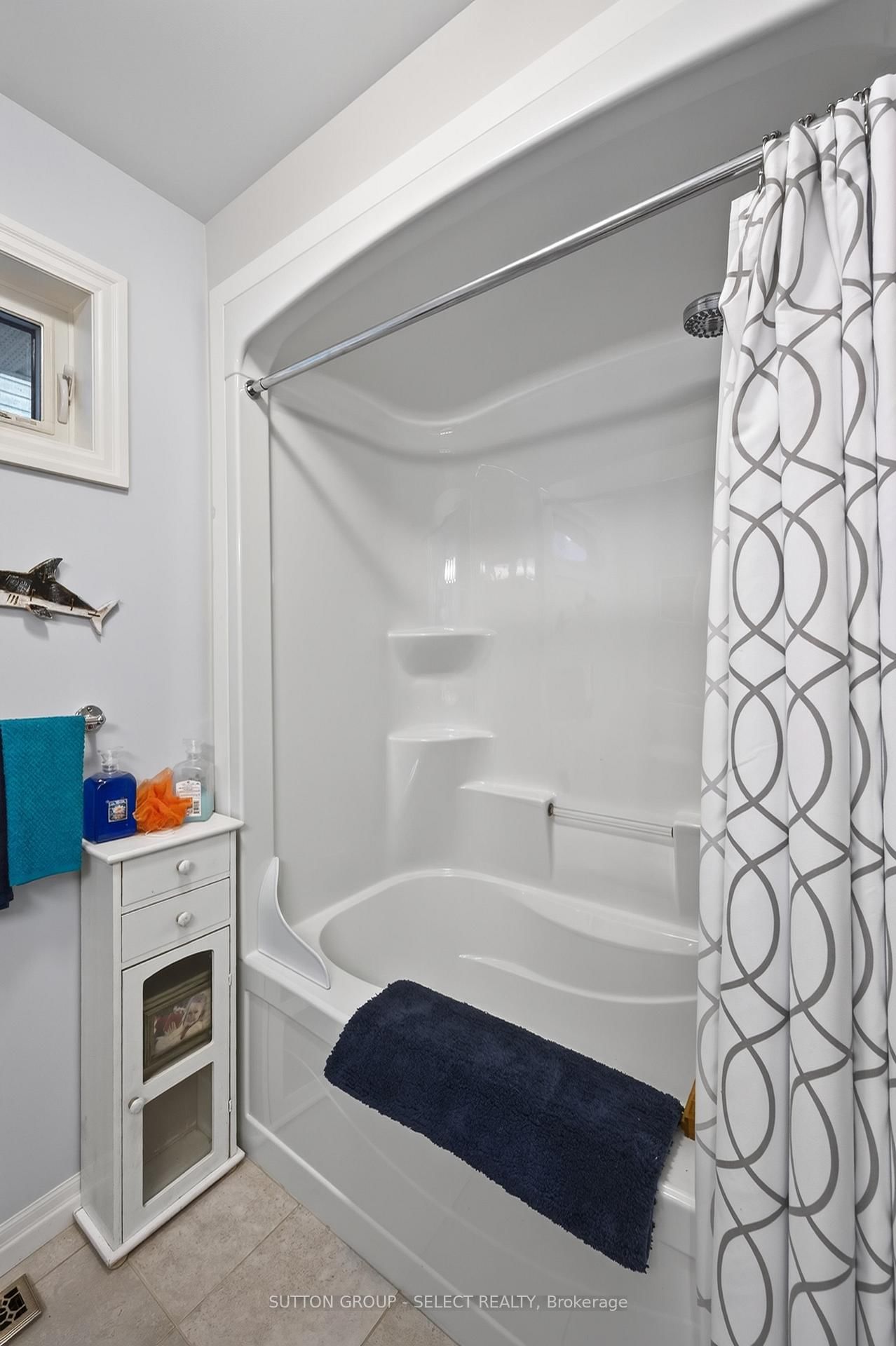 17 Cortland Terrace • St. Thomas, ON photo 16