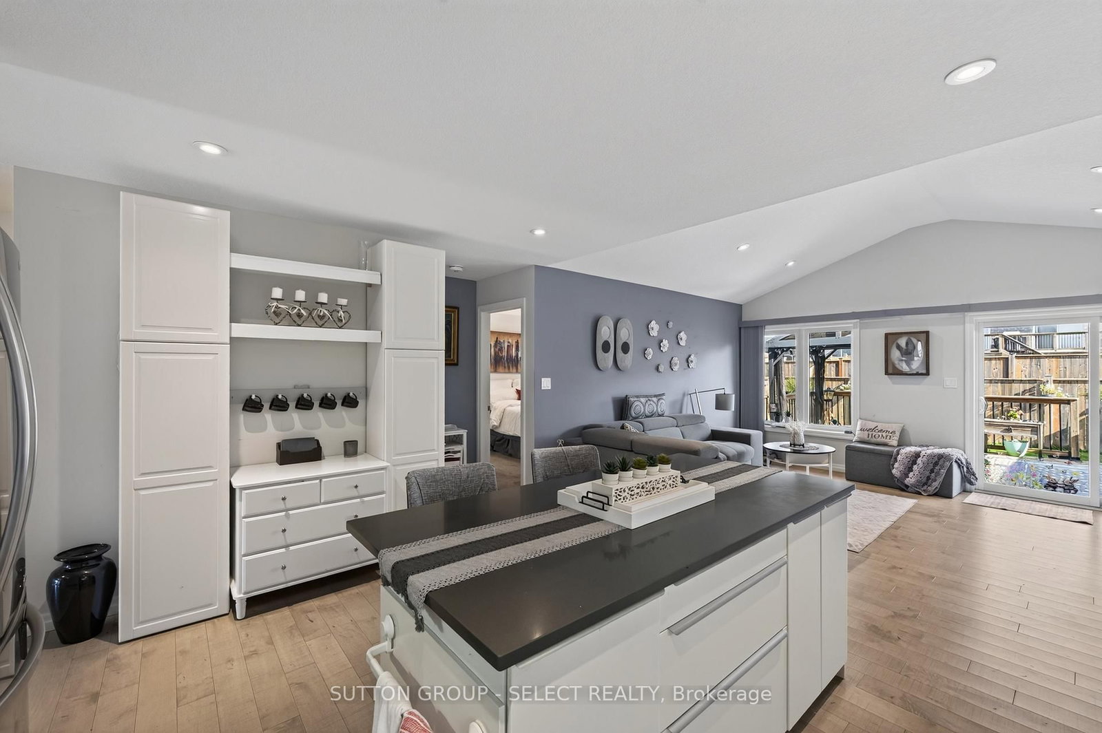 17 Cortland Terrace • St. Thomas, ON photo 9