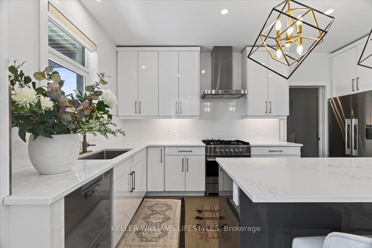 21 Locky Lane • Middlesex Centre, ON photo 14