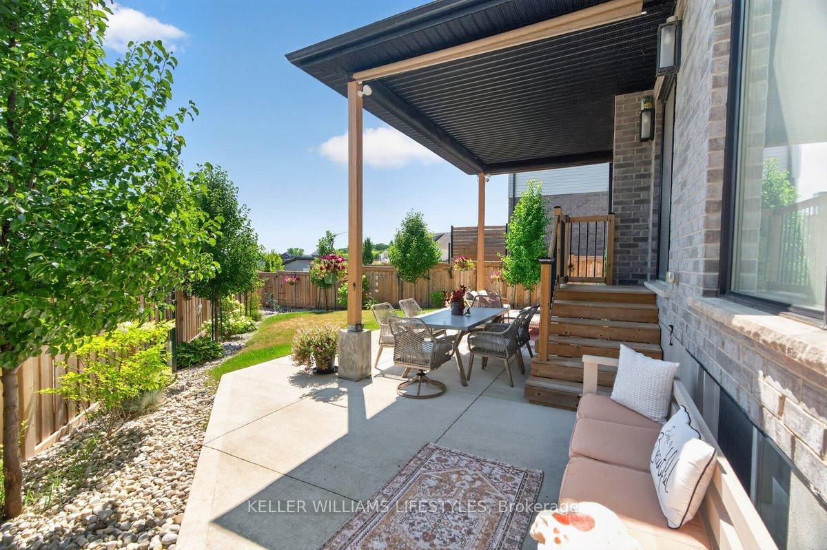 21 Locky Lane • Middlesex Centre, ON photo 37