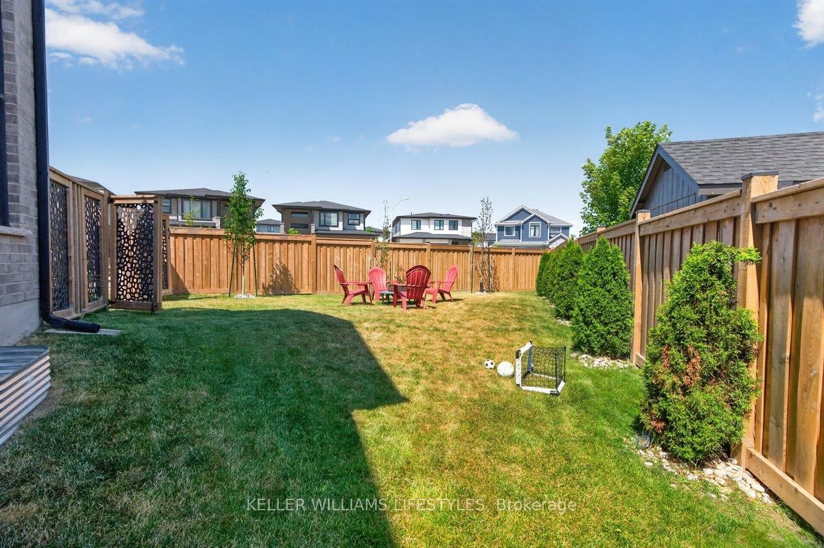 21 Locky Lane • Middlesex Centre, ON photo 38
