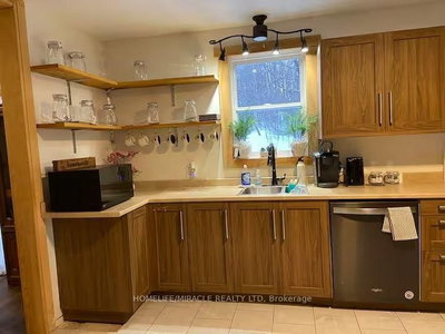 68 Bridge Street W • Bancroft, ON photo 3