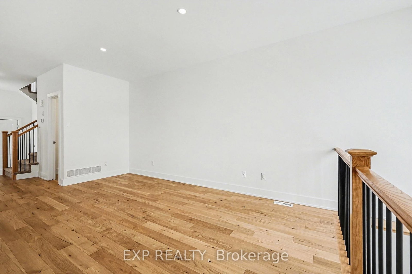 1186 Cope Drive • Ottawa, ON photo 5