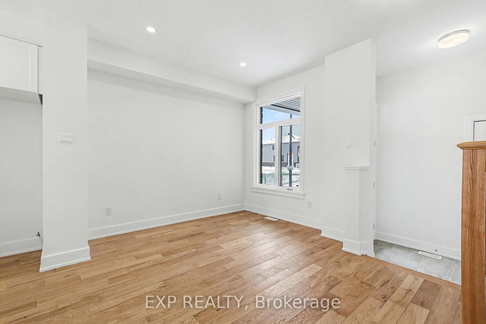 1186 Cope Drive • Ottawa, ON photo 6