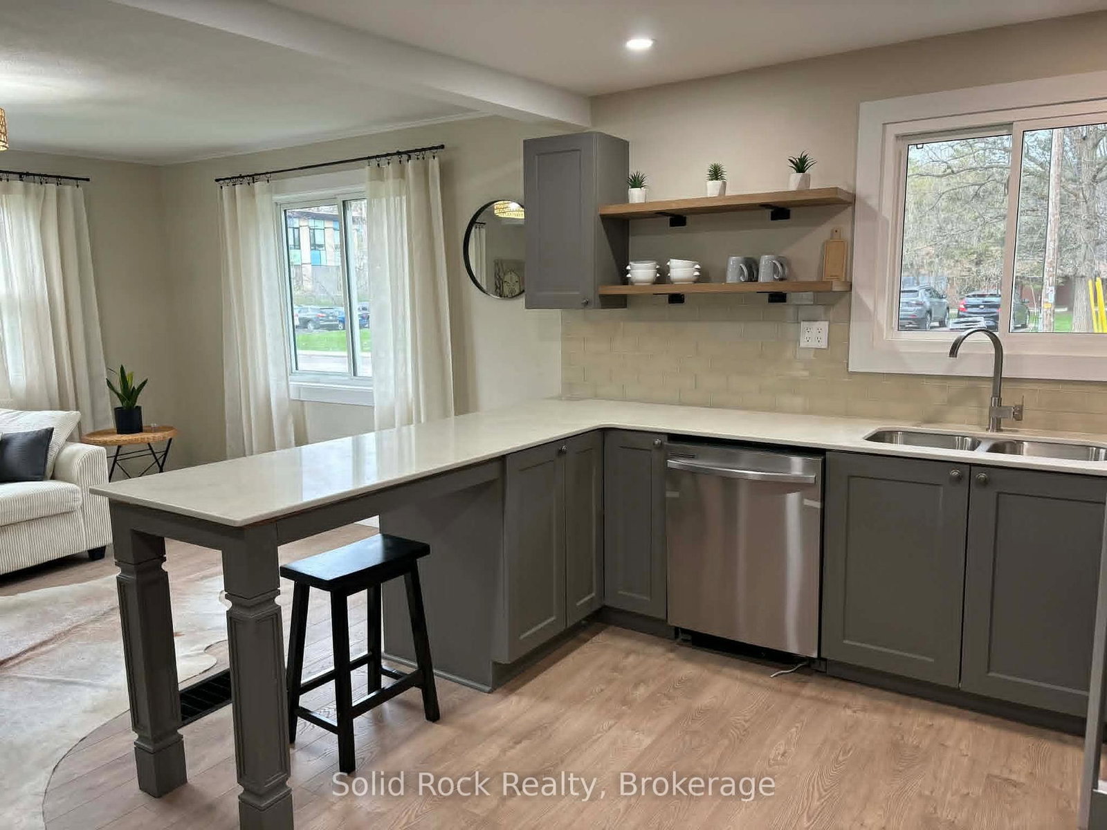 14 Linn Street • Limoges, ON photo 14