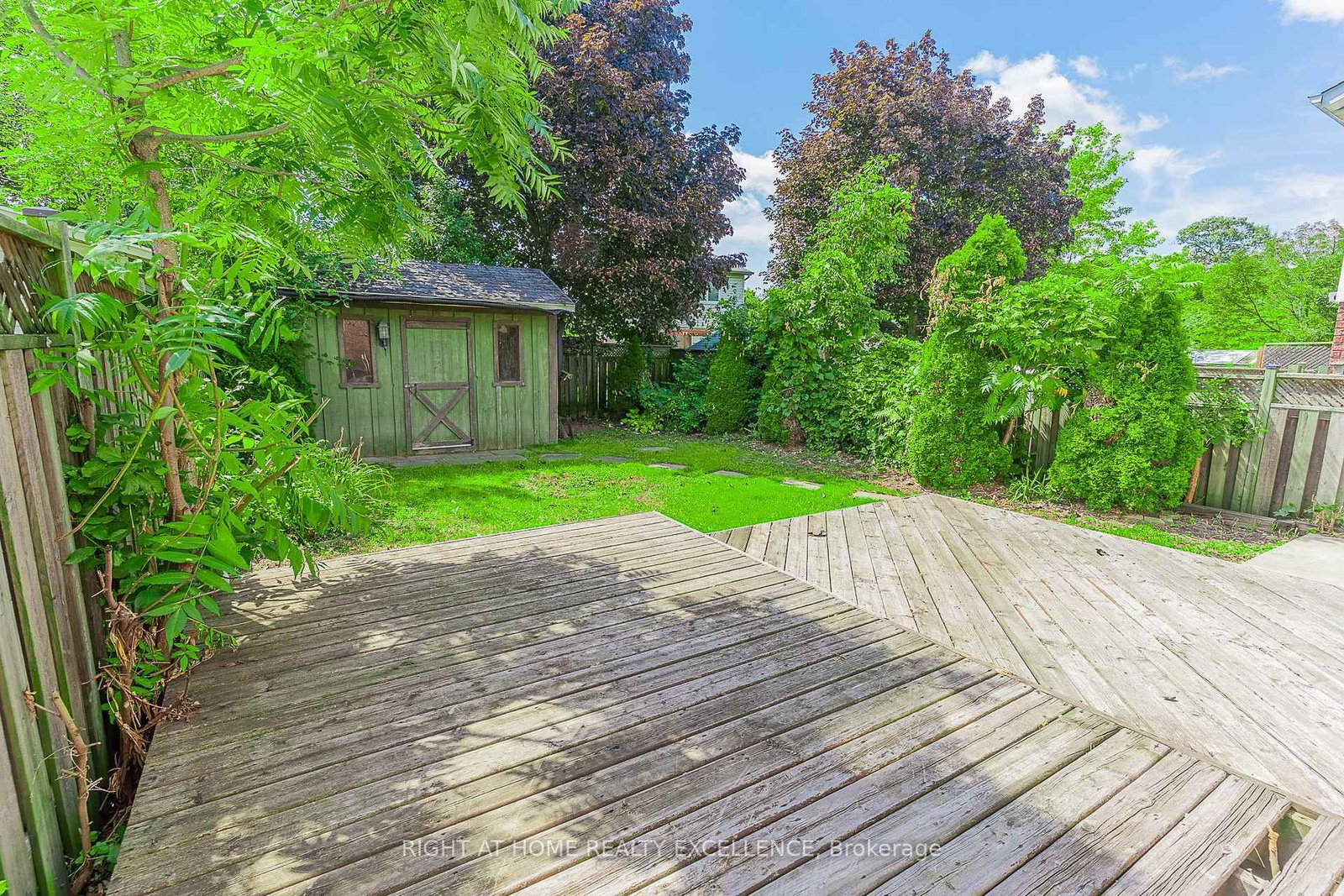 1007 ELGIN Street N • Cambridge, ON photo 12