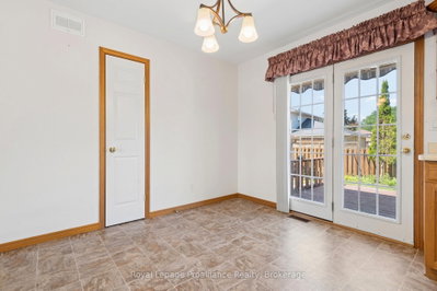 4 Wilmot Court • Belleville, ON photo 9