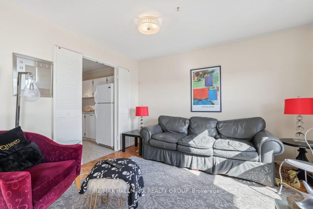 2951 Riverside Drive • #801 • Ottawa, ON photo 11