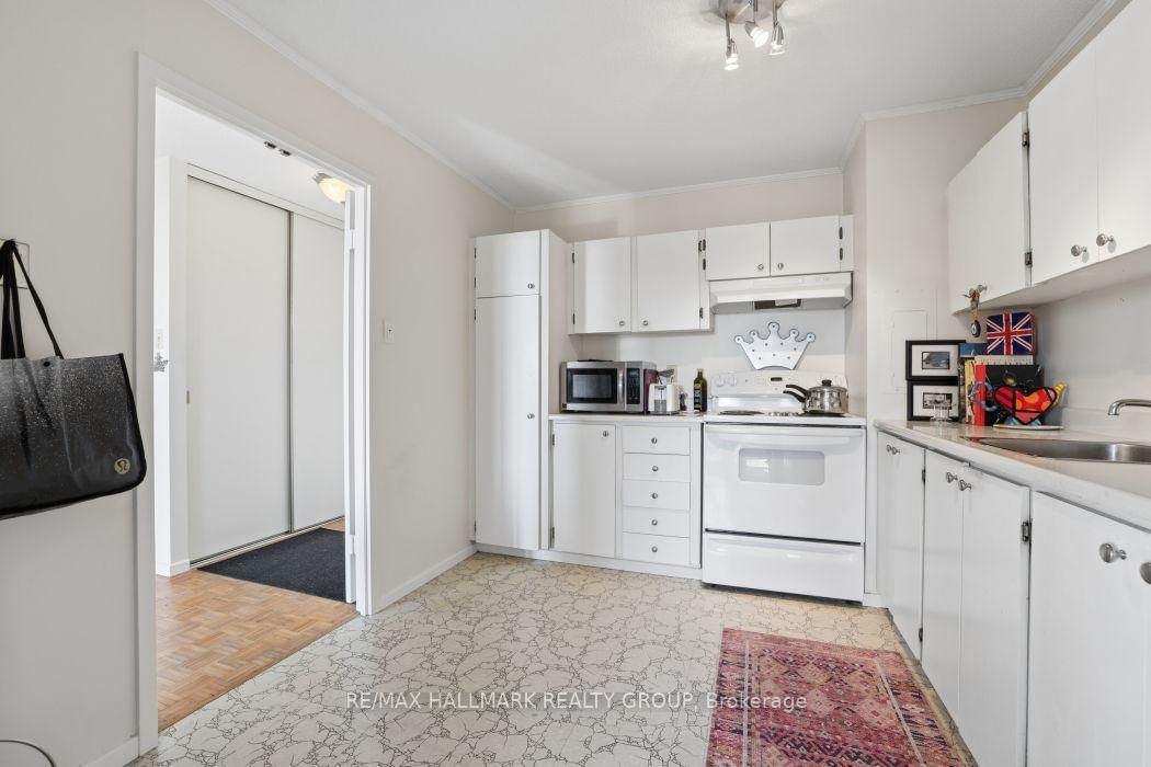 2951 Riverside Drive • #801 • Ottawa, ON photo 13