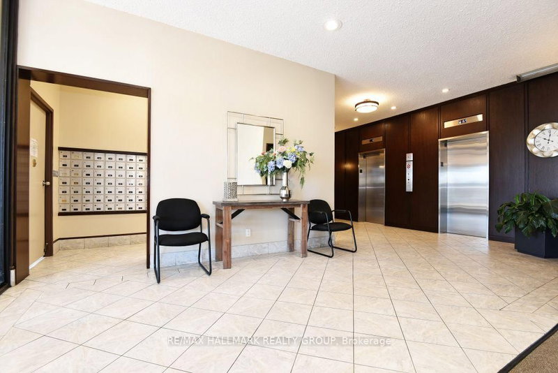801 - 2951 Riverside Drive