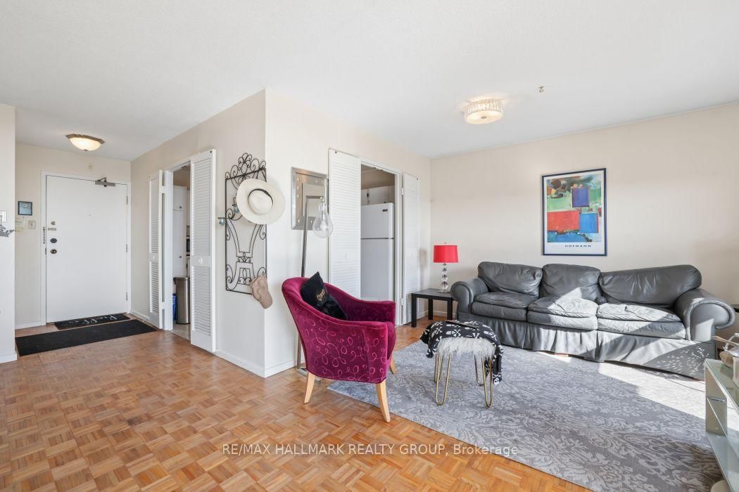 2951 Riverside Drive • #801 • Ottawa, ON photo 9