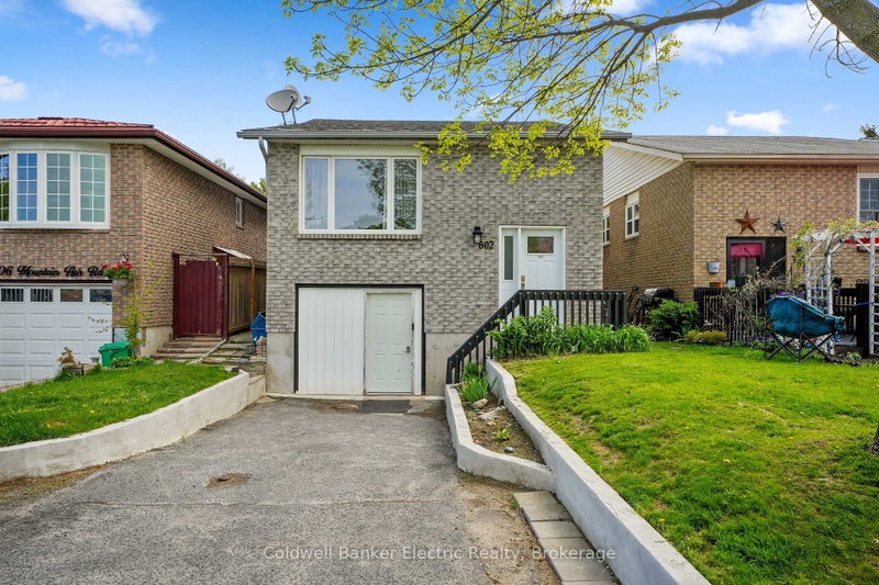 802 Mountain Ash Road