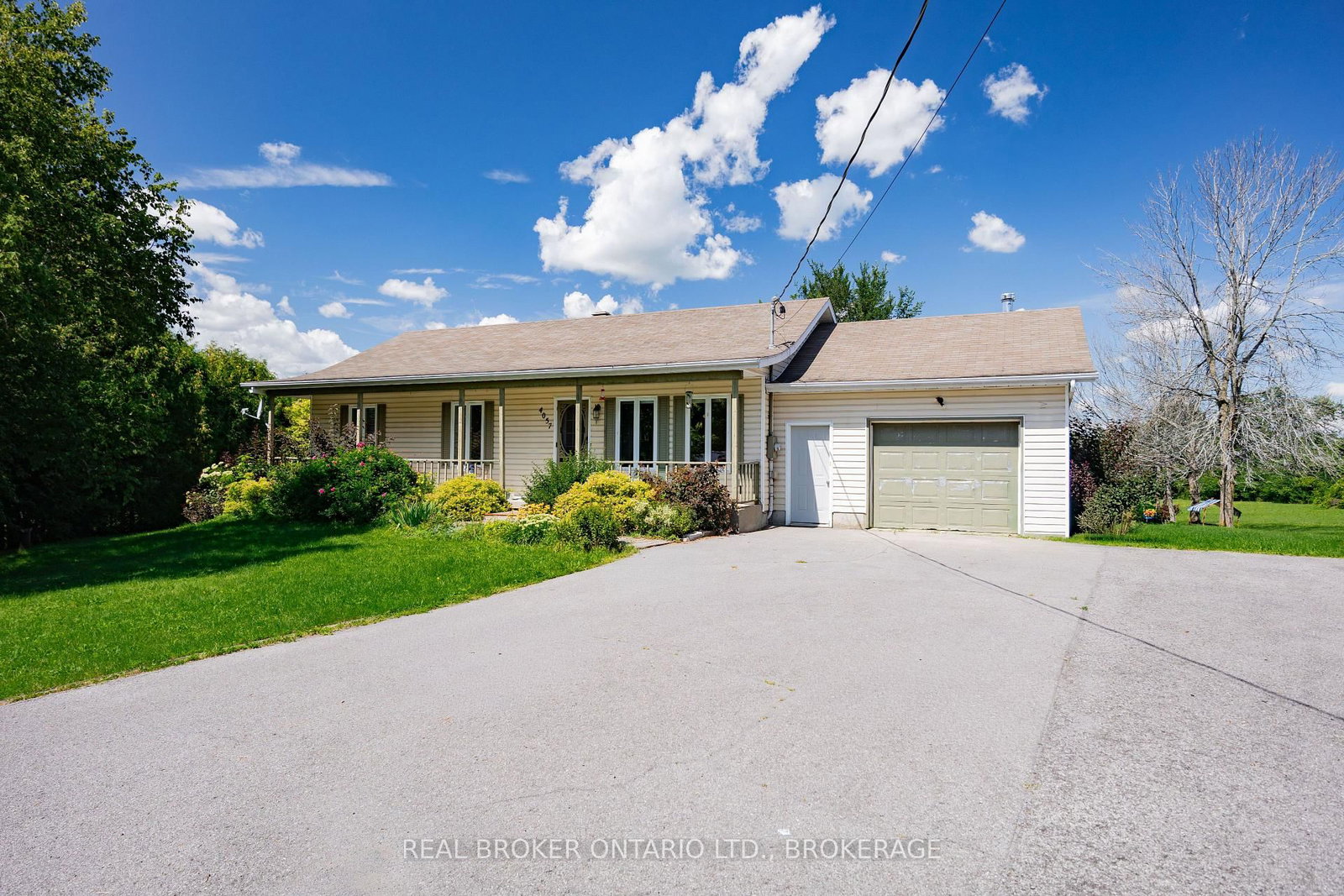 4057 LEFEBVRE Street • South Glengarry, ON photo 2