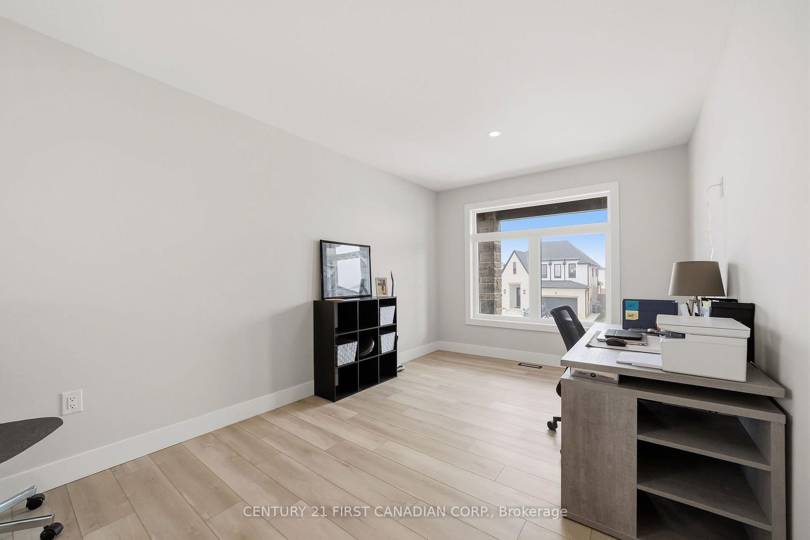 9 SHELDABREN Street • North Middlesex, ON photo 15