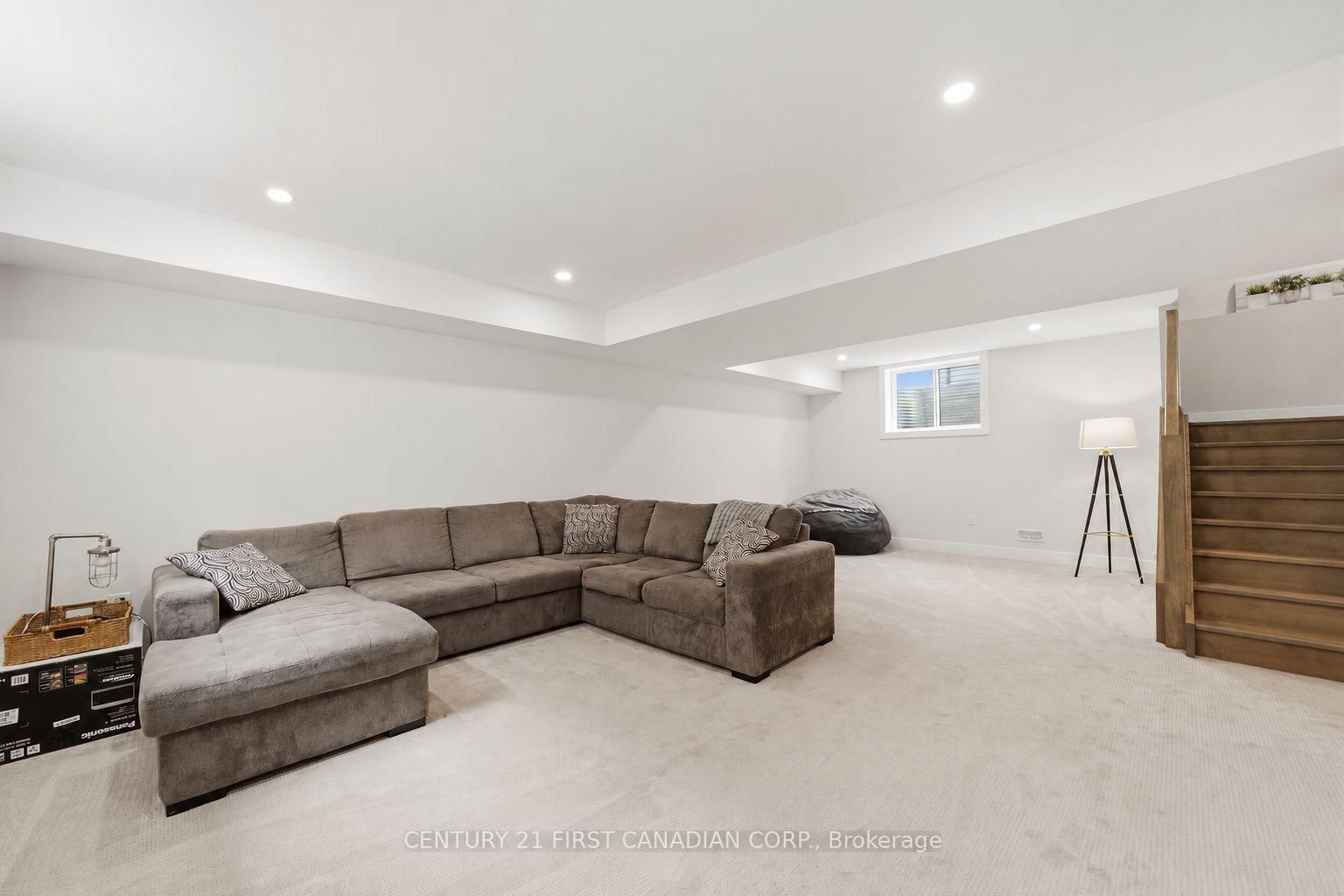 9 SHELDABREN Street • North Middlesex, ON photo 23