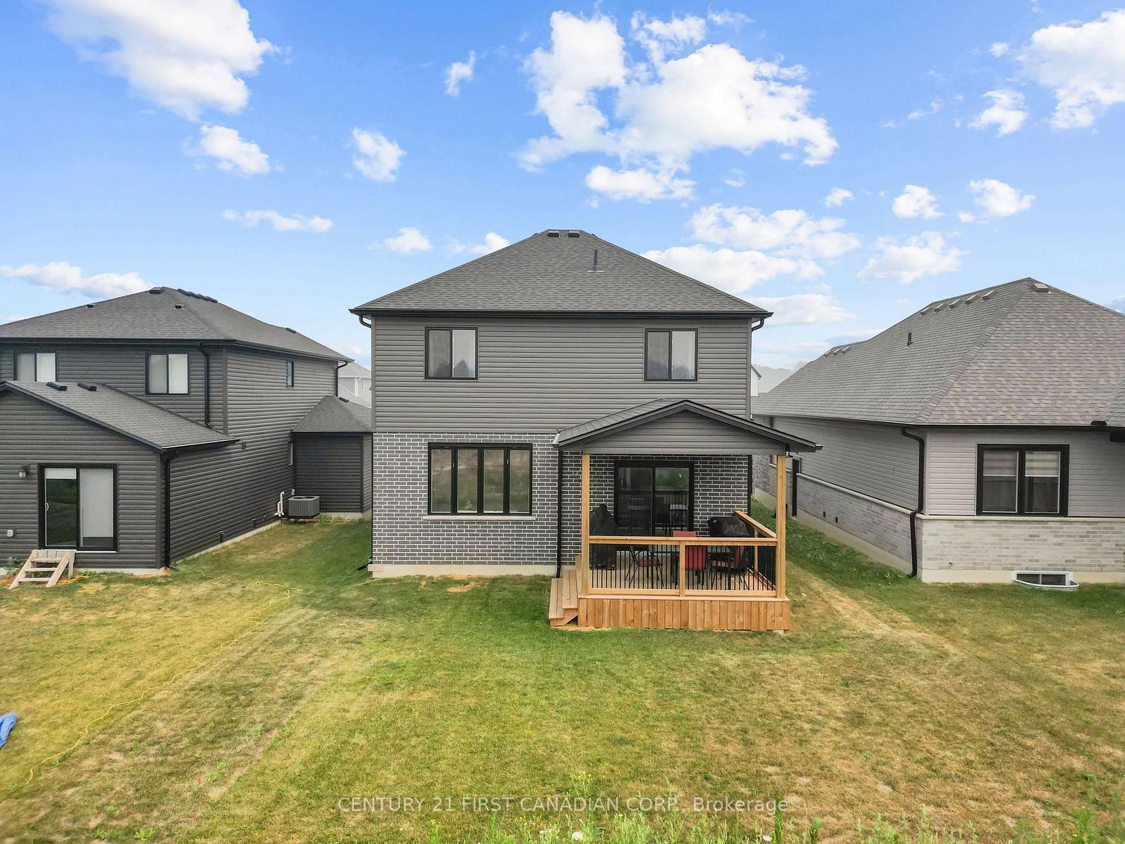 9 SHELDABREN Street • North Middlesex, ON photo 24